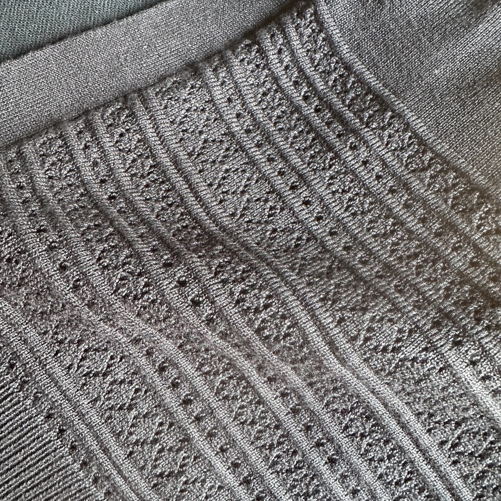 Elegant Gray Knit Cardigan